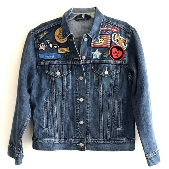 Levis Strauss | Sewn Patchwork Jean Trucker Jacket Women Size M Blue Denim - Picture 1 of 12